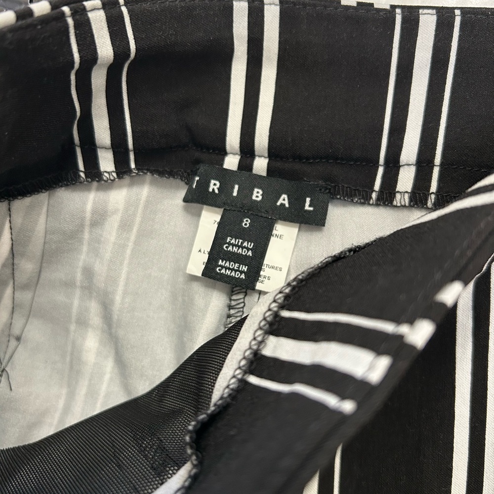 Tribal Black and White Striped cropped pants. - Picture 3 of 3
